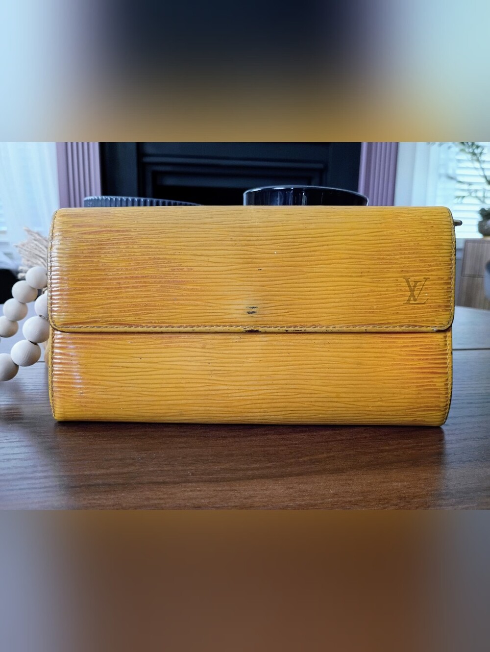 AUTHENTIC VINTAGE LOUIS VUITTON YELLOW EPI LONG WALLET 💛